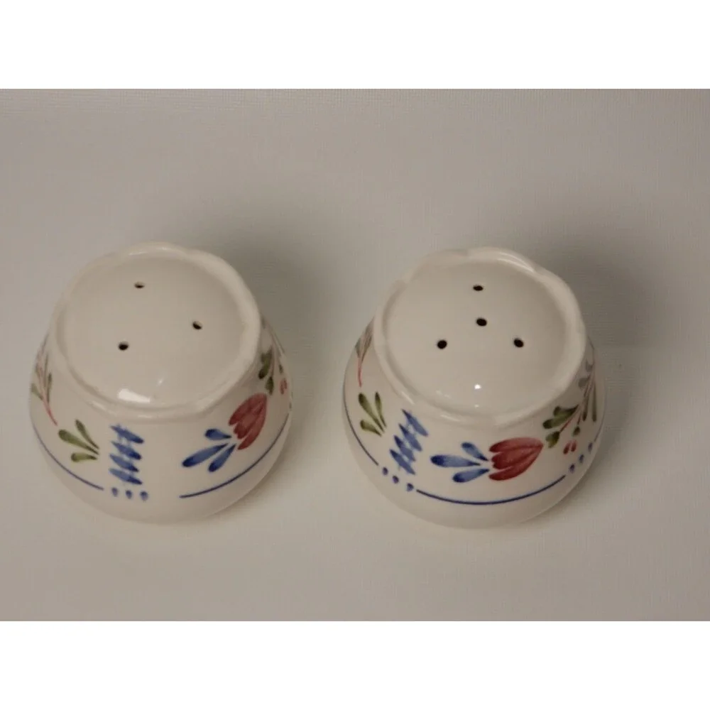 Vintage Nikko Avondale Salt & Pepper Shakers Hand Painted Japan Floral Folk Art